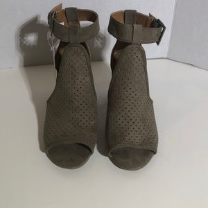Taupe Sandals with Block Heel